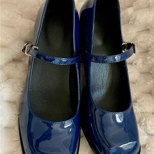 NWOT Women's Blue Patent Leather Mary Jane Shoes